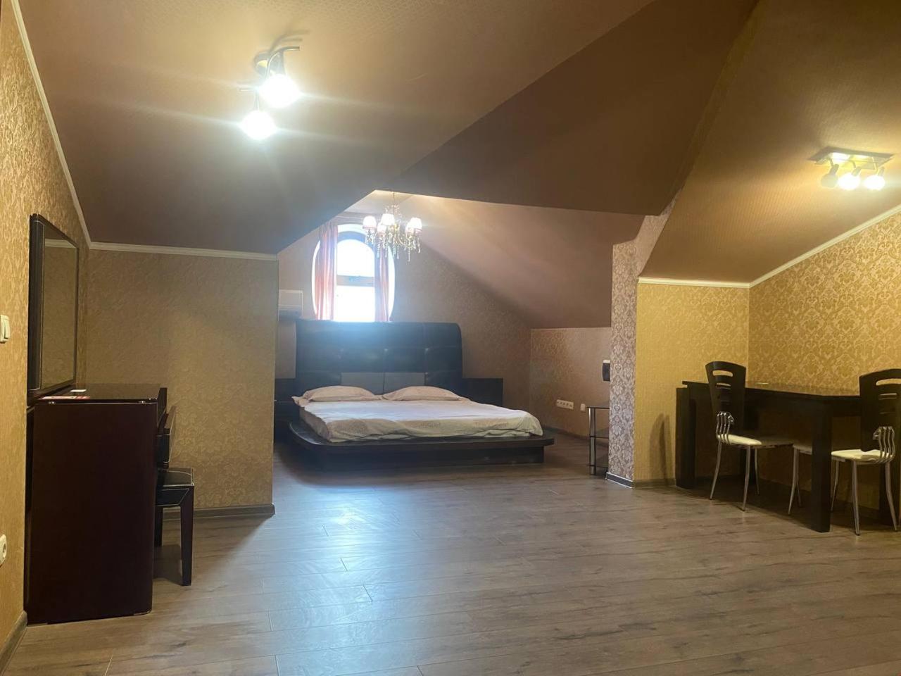 Valencia Hotel أوديسا المظهر الخارجي الصورة